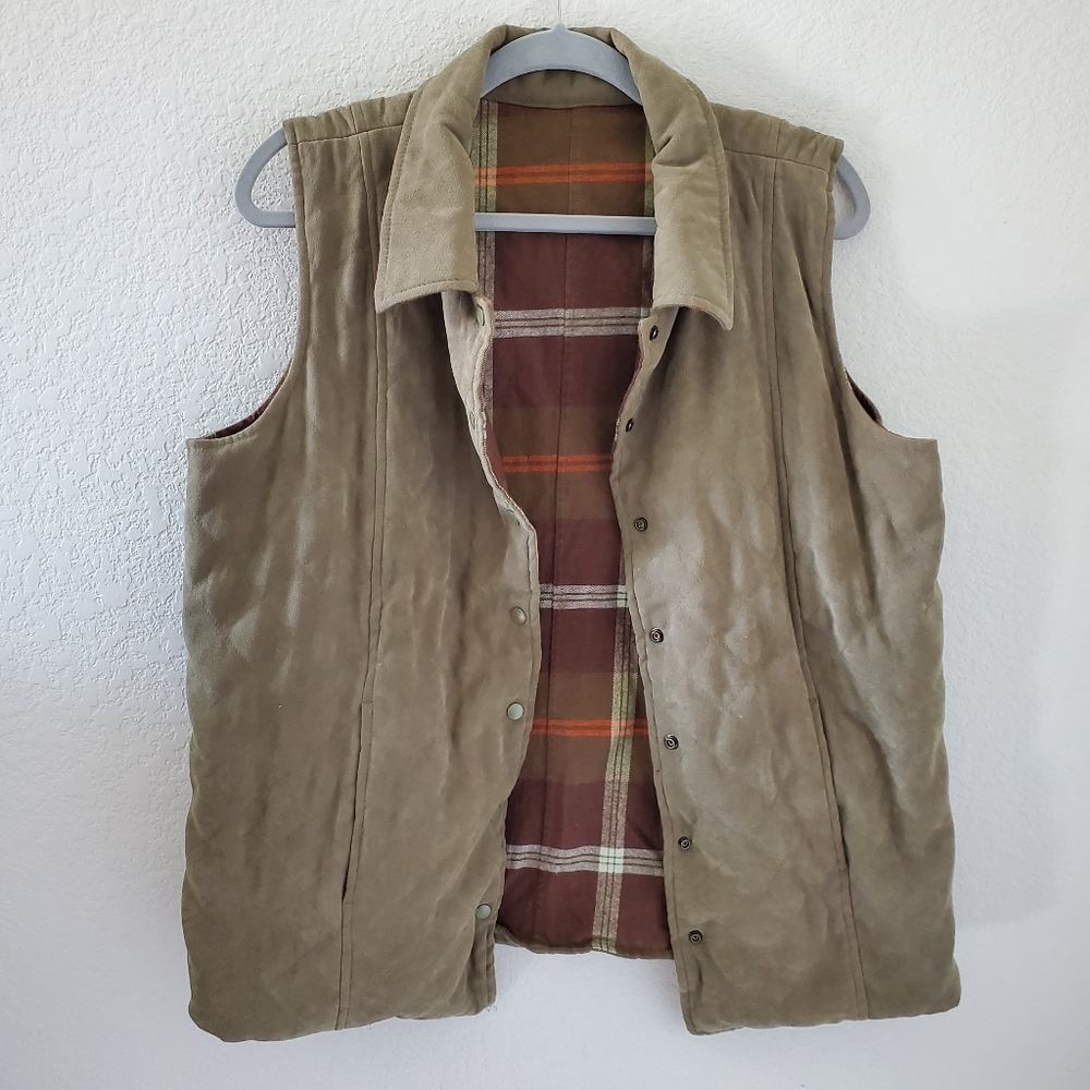 Utility green plaid lined diamond quilt vest